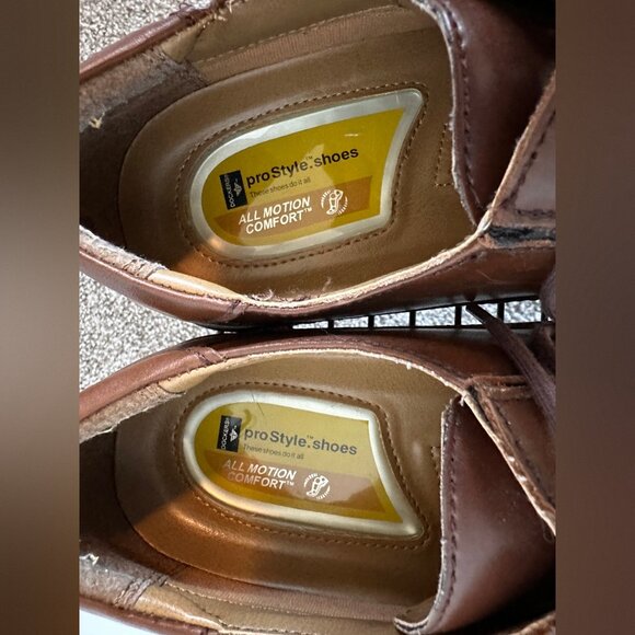 Dockers Men’s Brown Leather Dress Shoes – All Motion Comfort (10M) - Picture 9 of 13